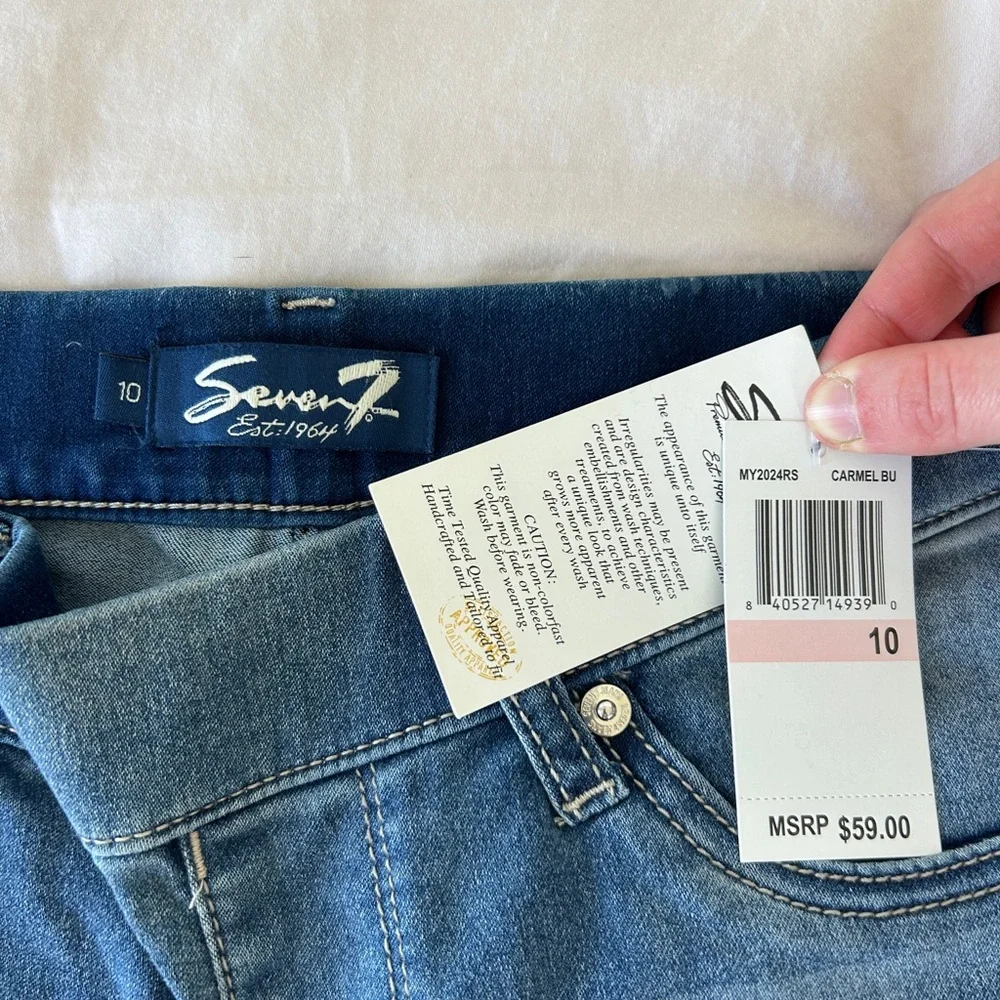 Seven7 Women's Soft Denim Cropped Capri Jeans - Picture 2 of 7